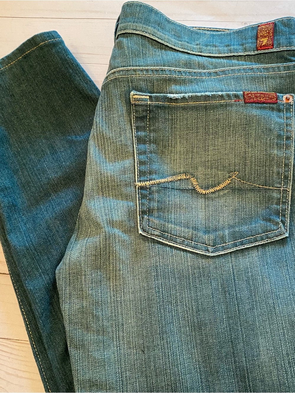 Ladies 7 FOR ALL MANKIND Distressed Skinny Jeans Size 31